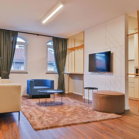 Benelux Hotel Peja Kültér fotó