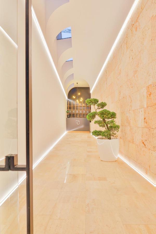 Benelux Hotel Peja Kültér fotó